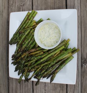 asparagus and dipping sauce